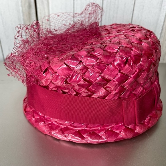 Vintage Bright Pink Raffia Staw basket weave Ladies Cloche Bucket Hat - Picture 4 of 7